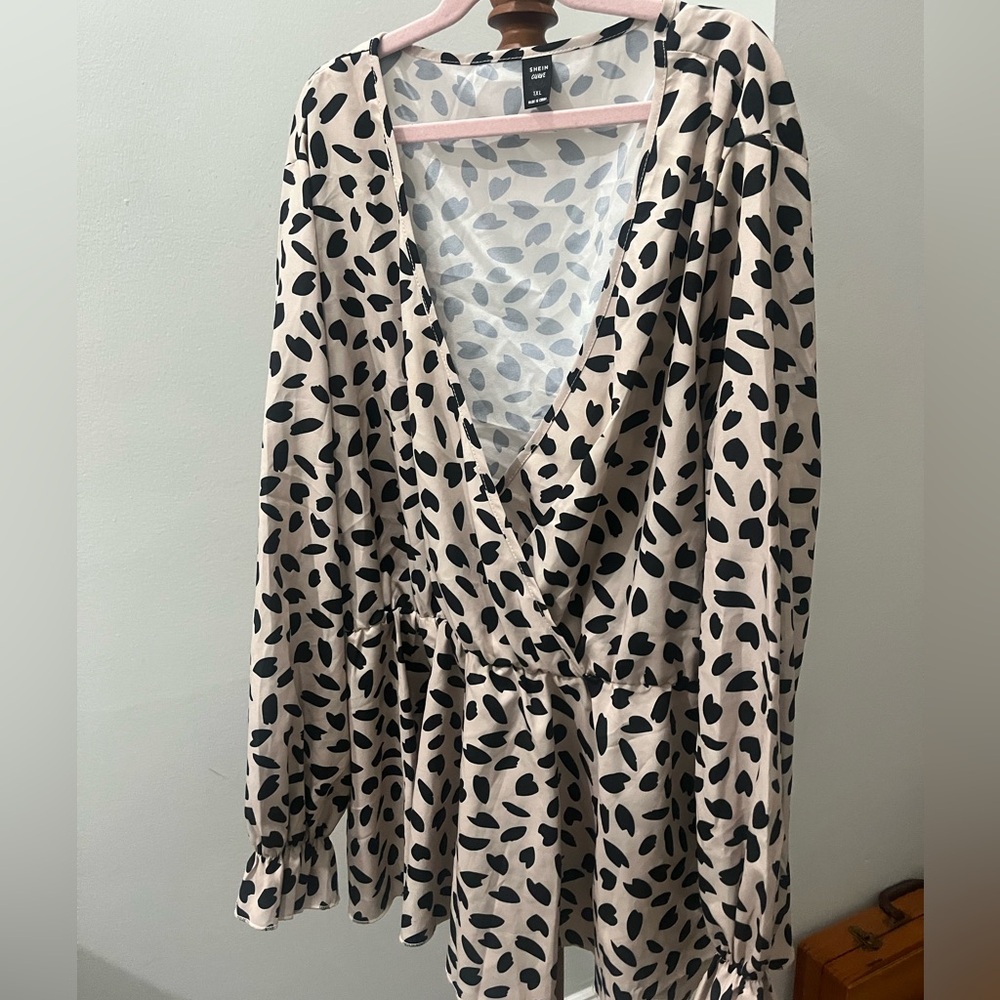 SHEIN Black and Cream Leopard Print Blouse